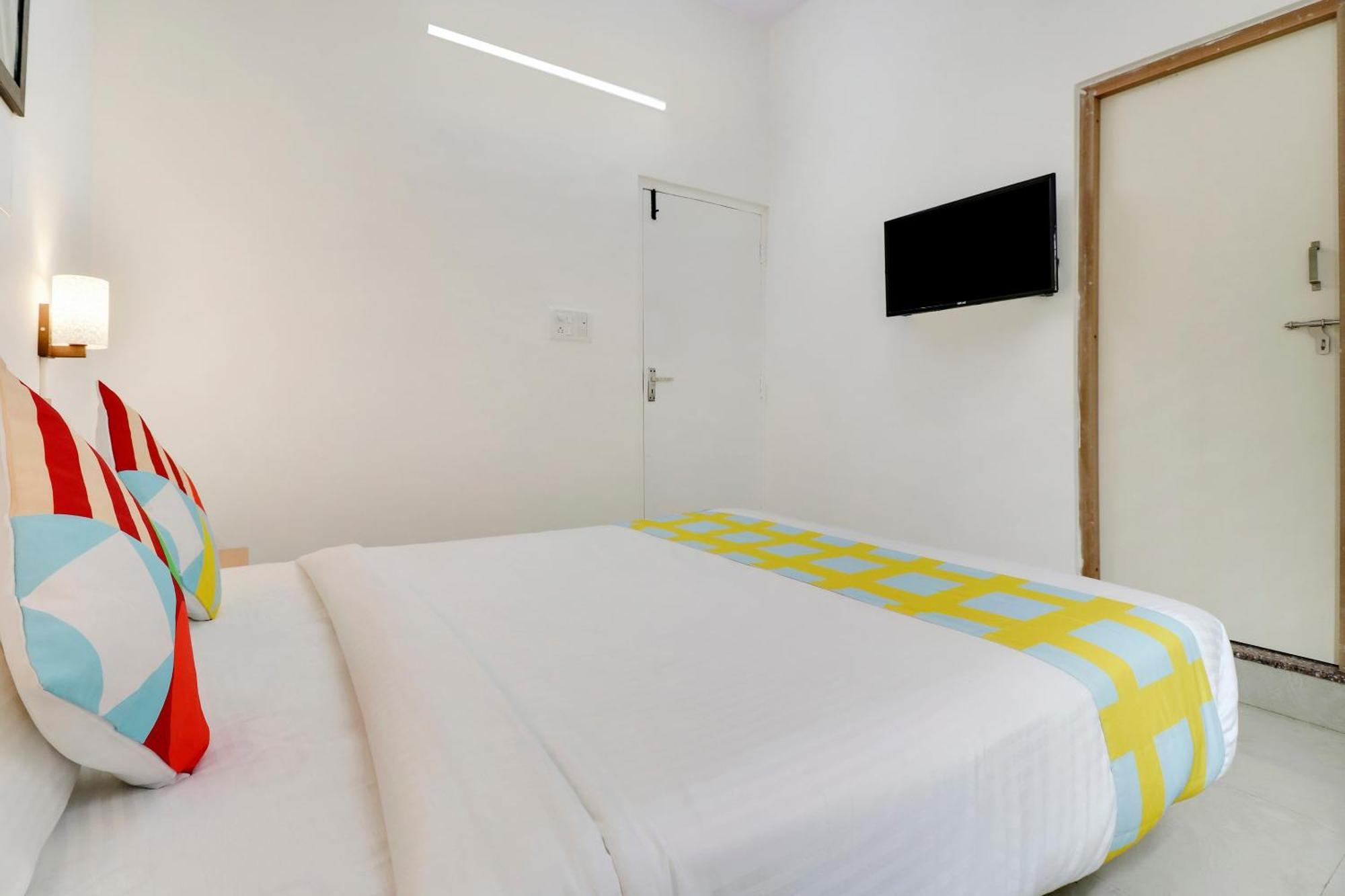 Hotel O Leva Homes Near Baiyappanahalli Metro Station Bangalore Exterior photo